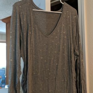 Grey tee with gold stars